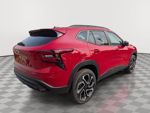 Apex Red 2026 Chevrolet Trax FWD 2RS