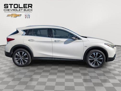 2019 INFINITI QX30 LUXE