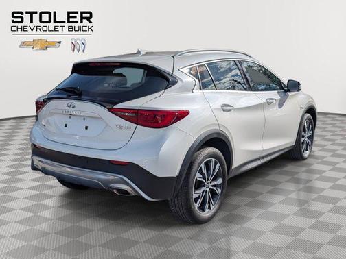 2019 INFINITI QX30 LUXE