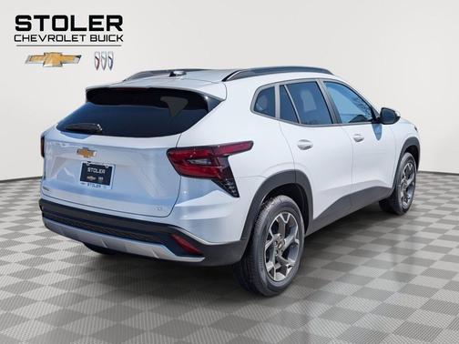 Summit White 2026 Chevrolet Trax LT