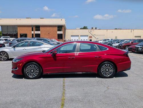 2023 Hyundai SONATA Hybrid SE