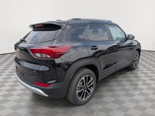 Mosaic Black Metallic 2026 Chevrolet Trailblazer LT