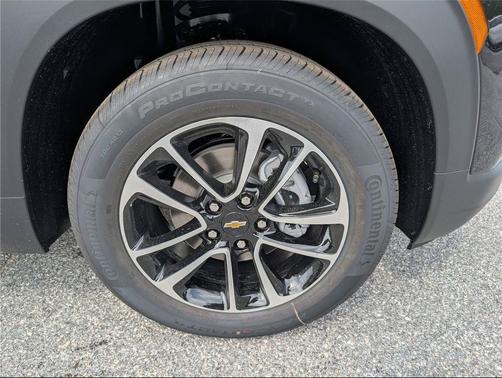 Mosaic Black Metallic 2026 Chevrolet Trailblazer LT