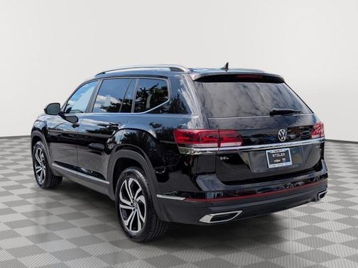 Deep Black Pearl 2023 Volkswagen Atlas 2.0T SEL