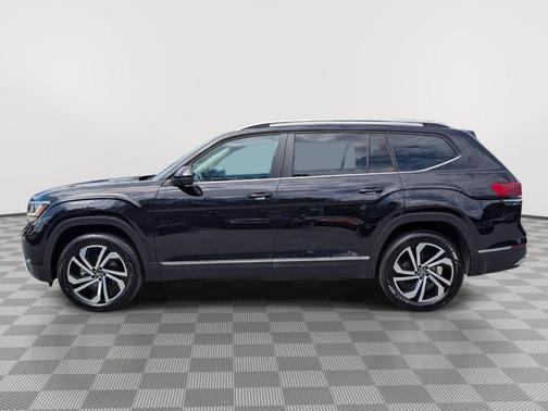 Deep Black Pearl 2023 Volkswagen Atlas 2.0T SEL
