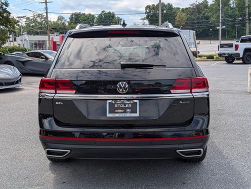 Deep Black Pearl 2023 Volkswagen Atlas 2.0T SEL