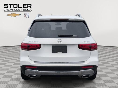 Digital White Metallic 2021 Mercedes-Benz GLB 250 4MATIC