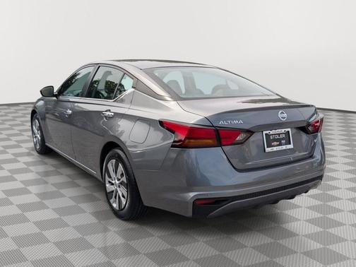 Gun Metallic 2021 Nissan Altima S FWD