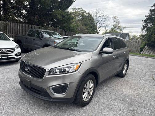 2016 Kia Sorento LX