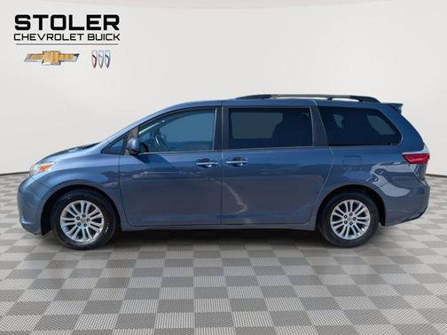 2015 Toyota Sienna XLE