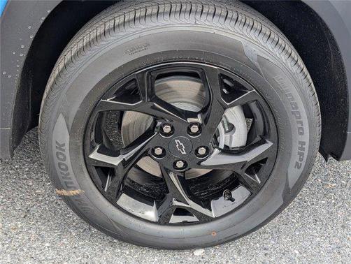 Marina Blue Metallic 2026 Chevrolet Trax LT