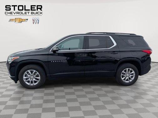 Mosaic Black Metallic 2021 Chevrolet Traverse LT Cloth