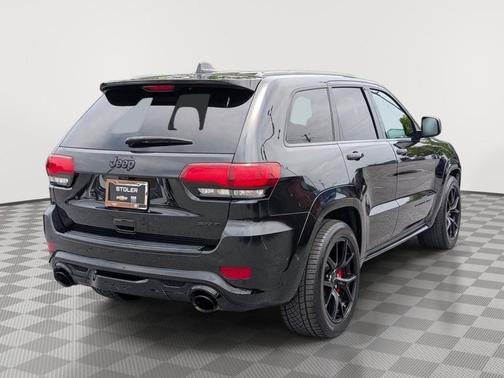 Brilliant Black Crystal Pearlcoat 2016 Jeep Grand Cherokee SRT