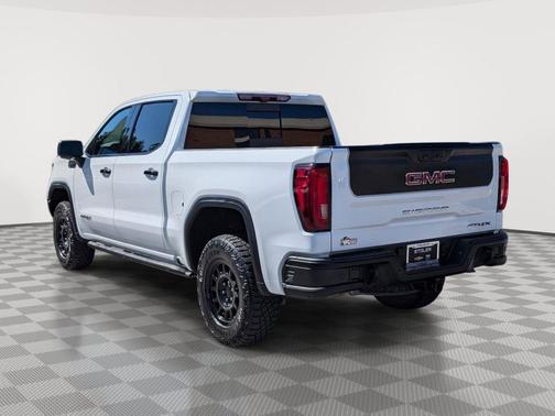 Summit White 2023 GMC Sierra 1500 AT4X