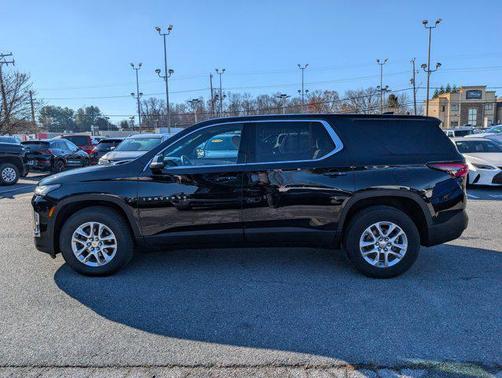 2023 Chevrolet Traverse LS