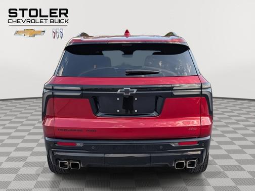 Radiant Red Tintcoat 2024 Chevrolet Traverse RS