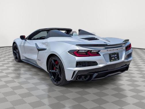 Blade Silver Metallic 2026 Chevrolet Corvette E-Ray Convertible, 3LZ, RWD