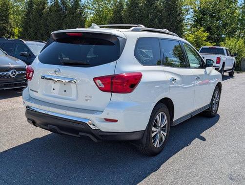 Pearl White Tricoat 2020 Nissan Pathfinder SV 4WD