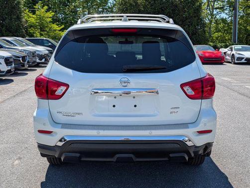 Pearl White Tricoat 2020 Nissan Pathfinder SV 4WD