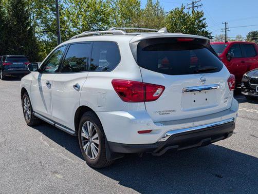 Pearl White Tricoat 2020 Nissan Pathfinder SV 4WD