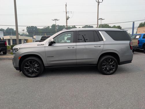 Sterling Gray Metallic 2023 Chevrolet Tahoe 4WD High Country