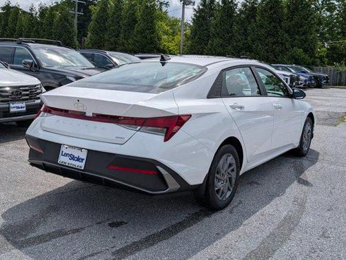 2025 Hyundai ELANTRA HEV Blue