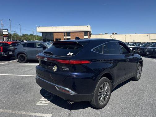 2022 Toyota Venza LE