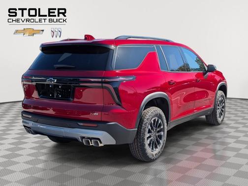 Radiant Red Tintcoat 2026 Chevrolet Traverse AWD Z71