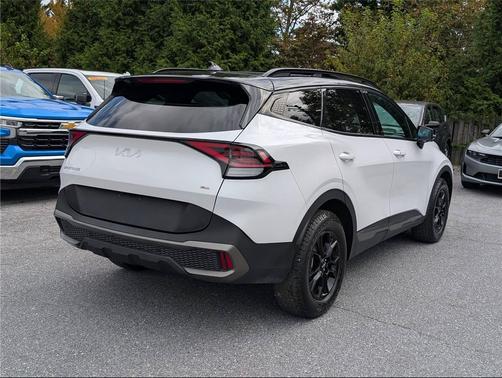 Glacial White Pearl 2023 Kia Sportage S