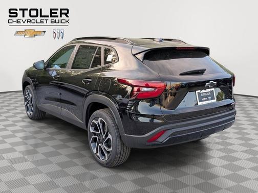 Mosaic Black Metallic 2026 Chevrolet Trax FWD 2RS
