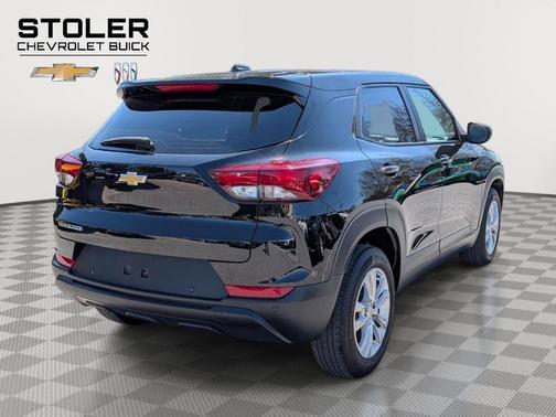 Mosaic Black Metallic 2022 Chevrolet Trailblazer LS