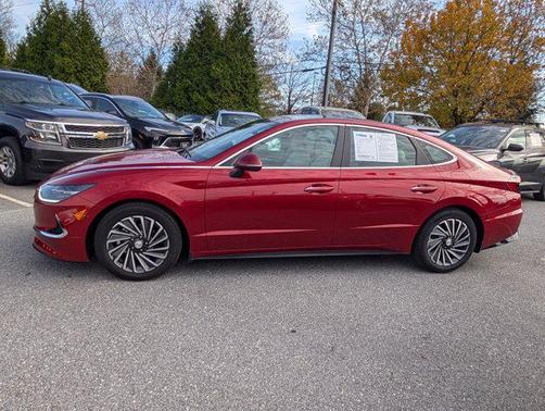 2023 Hyundai SONATA Hybrid Limited