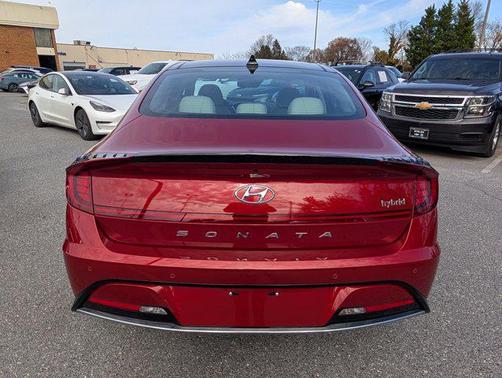 2023 Hyundai SONATA Hybrid Limited