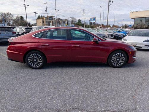 2023 Hyundai SONATA Hybrid Limited