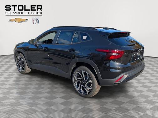 Mosaic Black Metallic 2026 Chevrolet Trax FWD 2RS