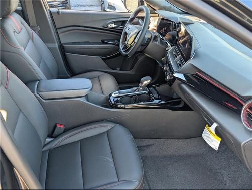 Mosaic Black Metallic 2026 Chevrolet Trax FWD 2RS