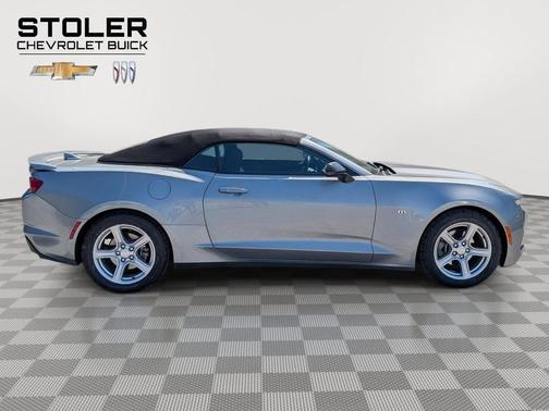 Sharkskin Metallic 2023 Chevrolet Camaro 1LT