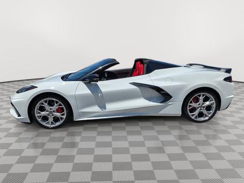 Arctic White 2022 Chevrolet Corvette Stingray w/1LT