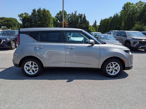 Steel Gray 2024 Kia Soul S