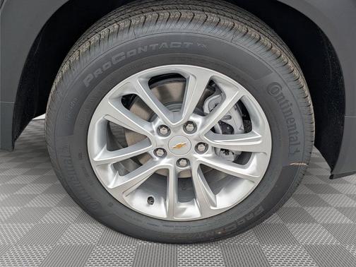 Mosaic Black Metallic 2026 Chevrolet Trailblazer LS