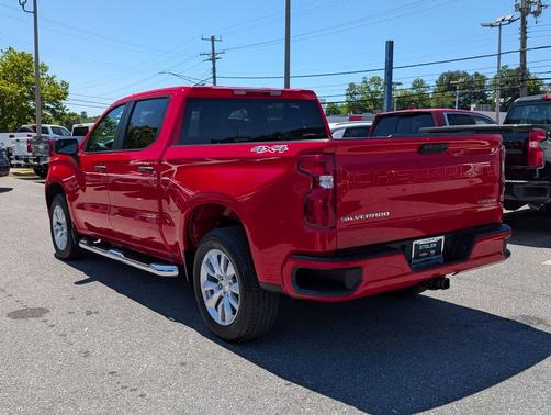Red Hot 2022 Chevrolet Silverado 1500 Custom