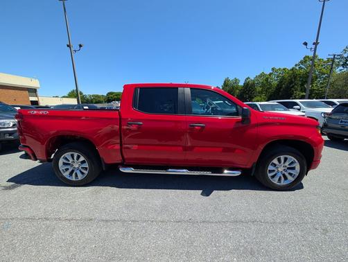 Red Hot 2022 Chevrolet Silverado 1500 Custom