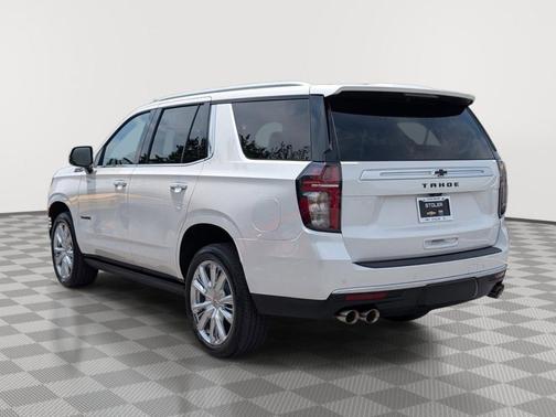 Iridescent Pearl Tricoat 2023 Chevrolet Tahoe 4WD High Country