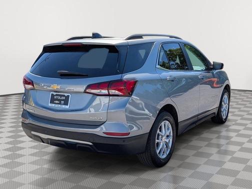 Sterling Gray Metallic 2024 Chevrolet Equinox 1LT
