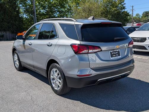 Sterling Gray Metallic 2024 Chevrolet Equinox 1LT