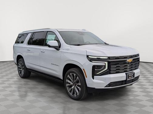 Polar White Tricoat 2026 Chevrolet Suburban High Country, 4WD