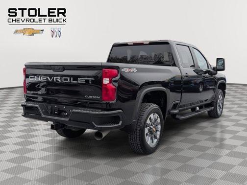 2022 Chevrolet Silverado 2500 Custom