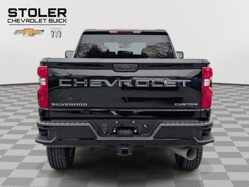 2022 Chevrolet Silverado 2500 Custom