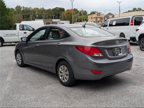 Triathlon Gray Metallic 2016 Hyundai Accent SE