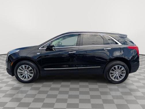 Stellar Black Metallic 2017 Cadillac XT5 Luxury